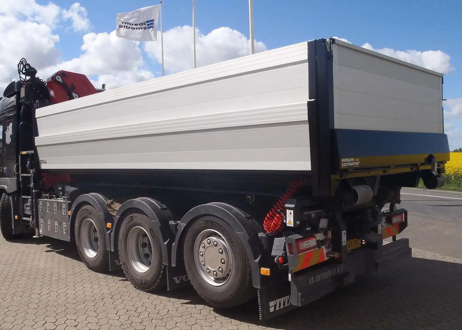 Ladopbygning container fra aasum container